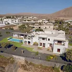 Ballena Azul فيلة كوستا تاغيسي